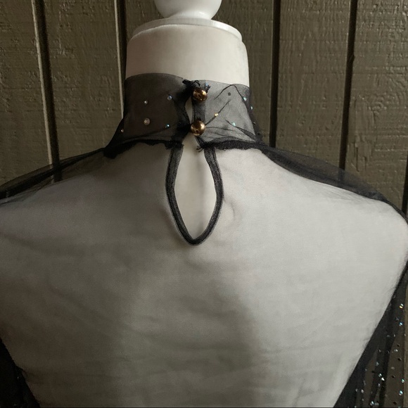 Sheer Top With Rhinestones. - Picture 4 of 5